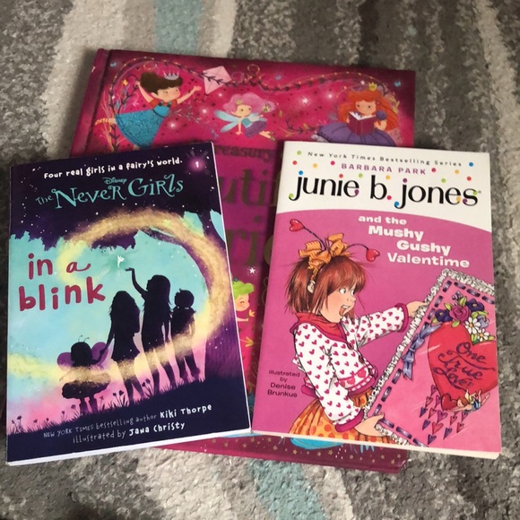 Book bundle📚 - Picture 4 of 5